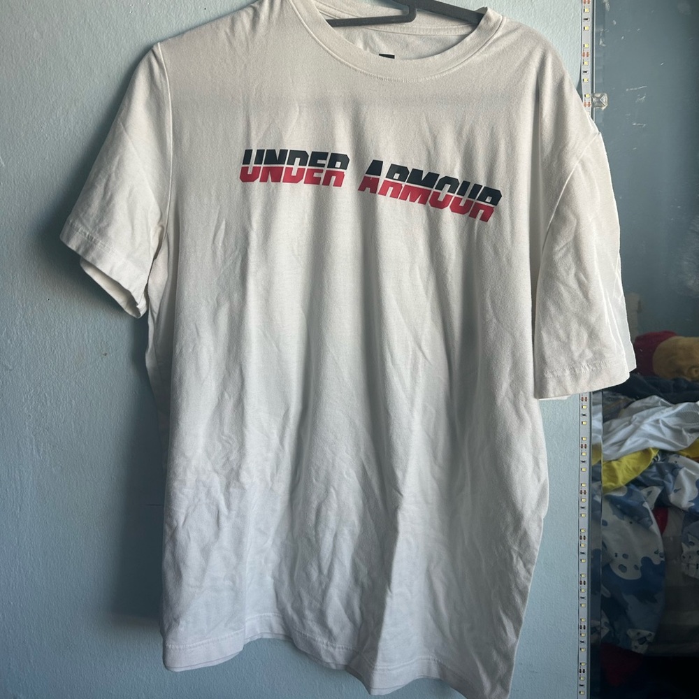Under Armour tee